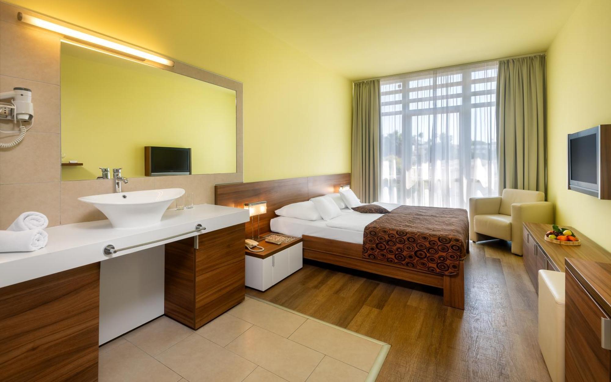 Hunguest Hotel Sun Resort แฮร์เซ็ก-โนวี ภายนอก รูปภาพ