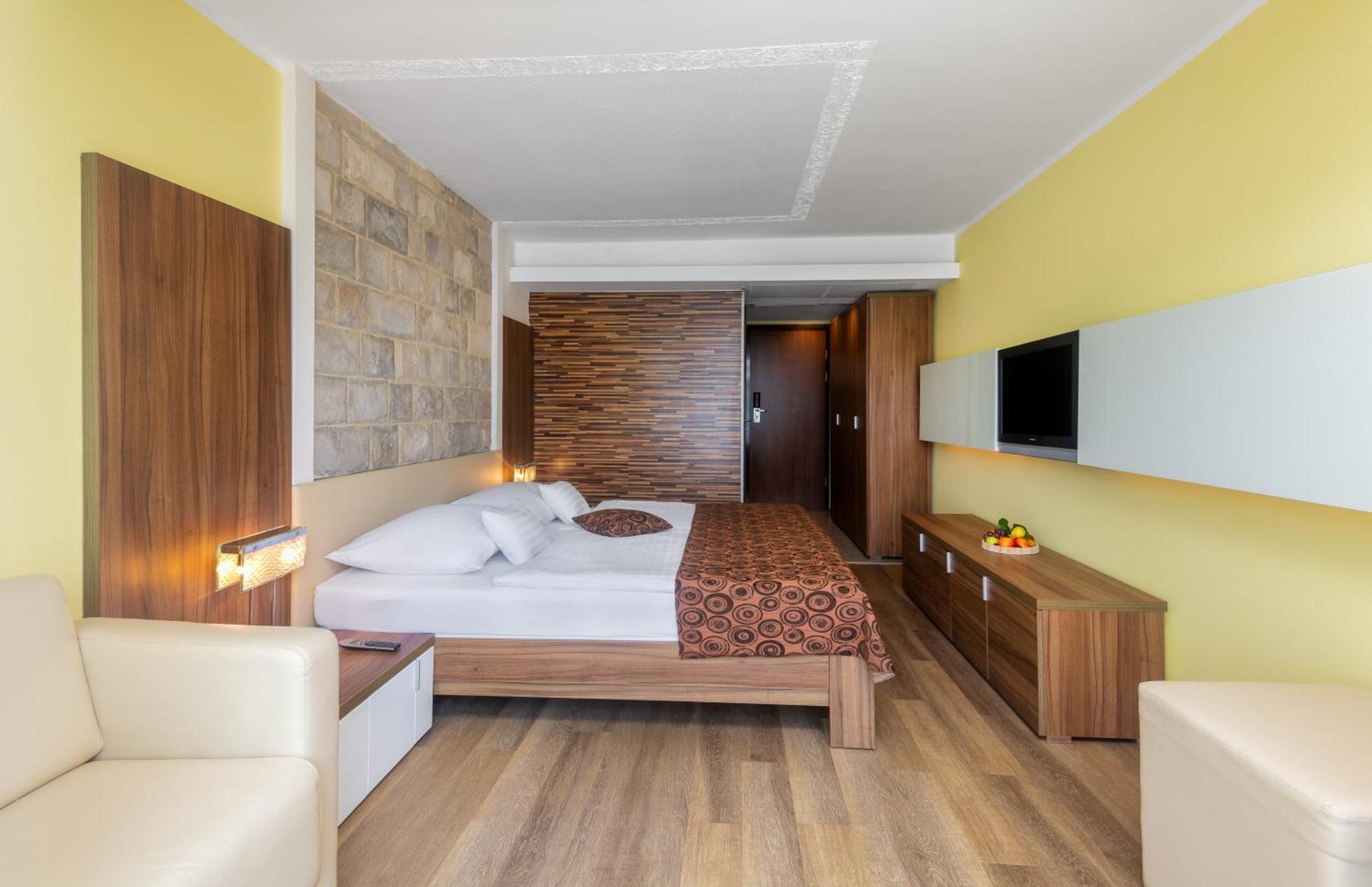 Hunguest Hotel Sun Resort แฮร์เซ็ก-โนวี ภายนอก รูปภาพ